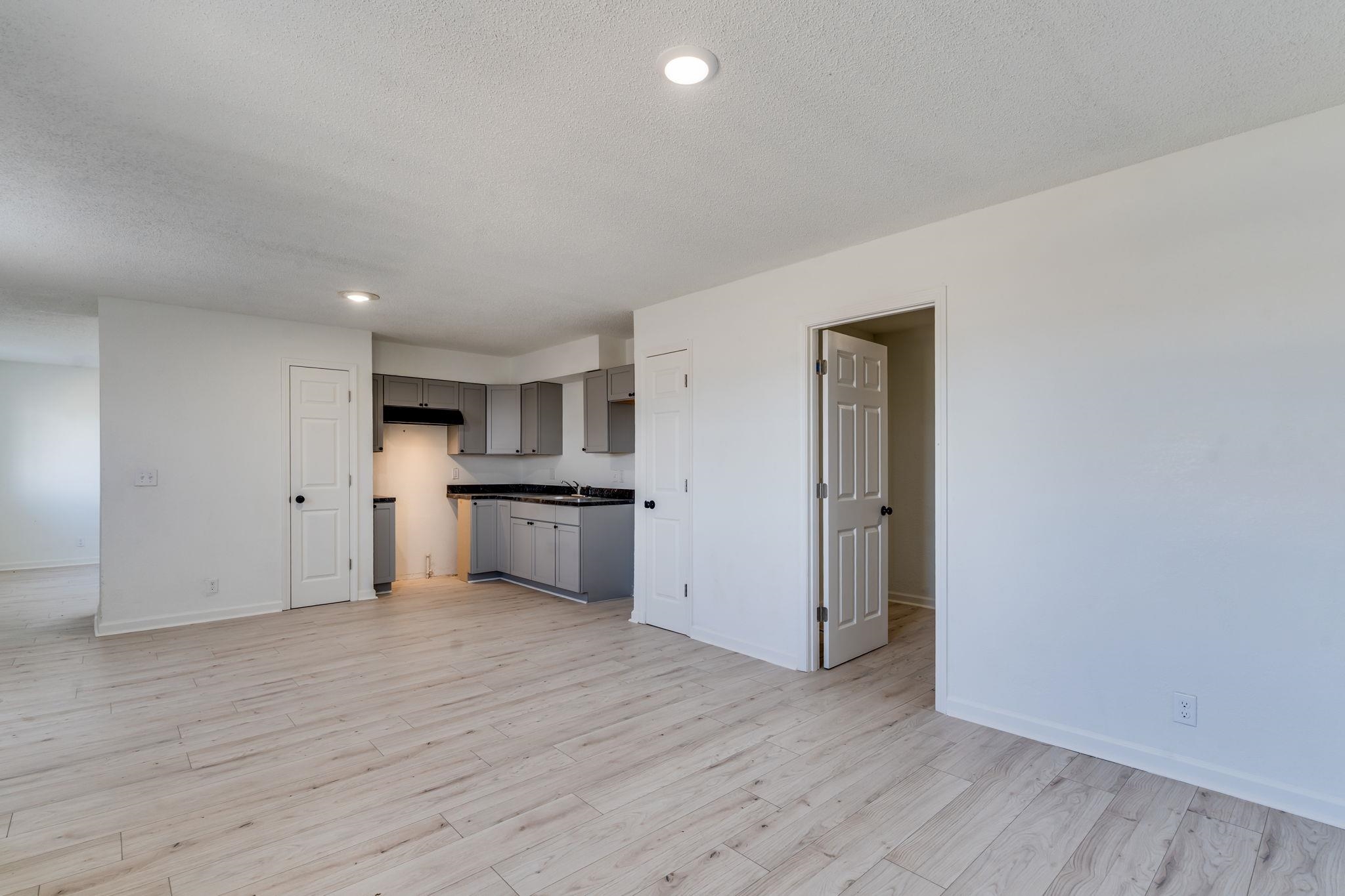7035 W Newell Street Wichita KS 67212