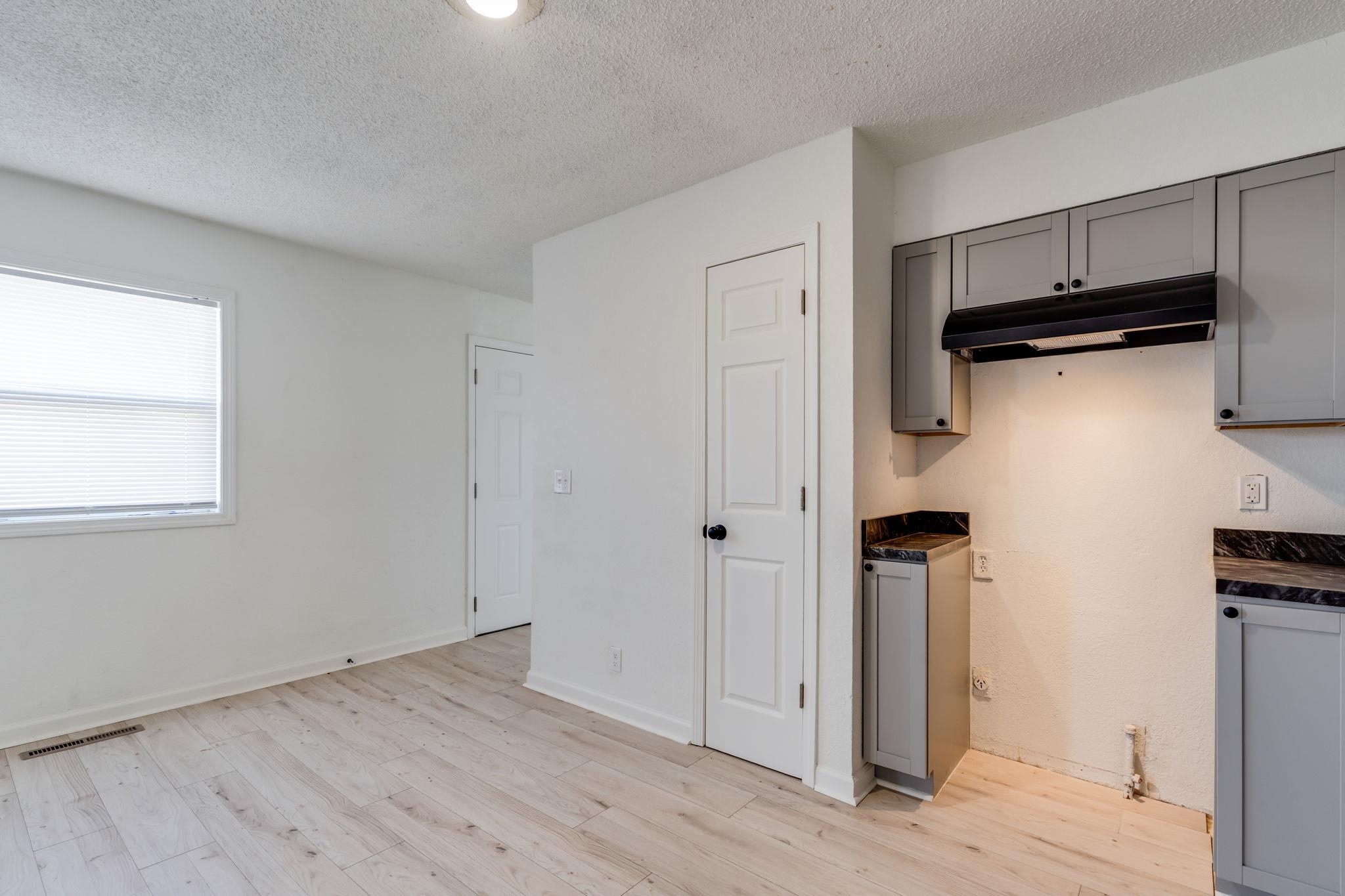 7035 W Newell Street Wichita KS 67212