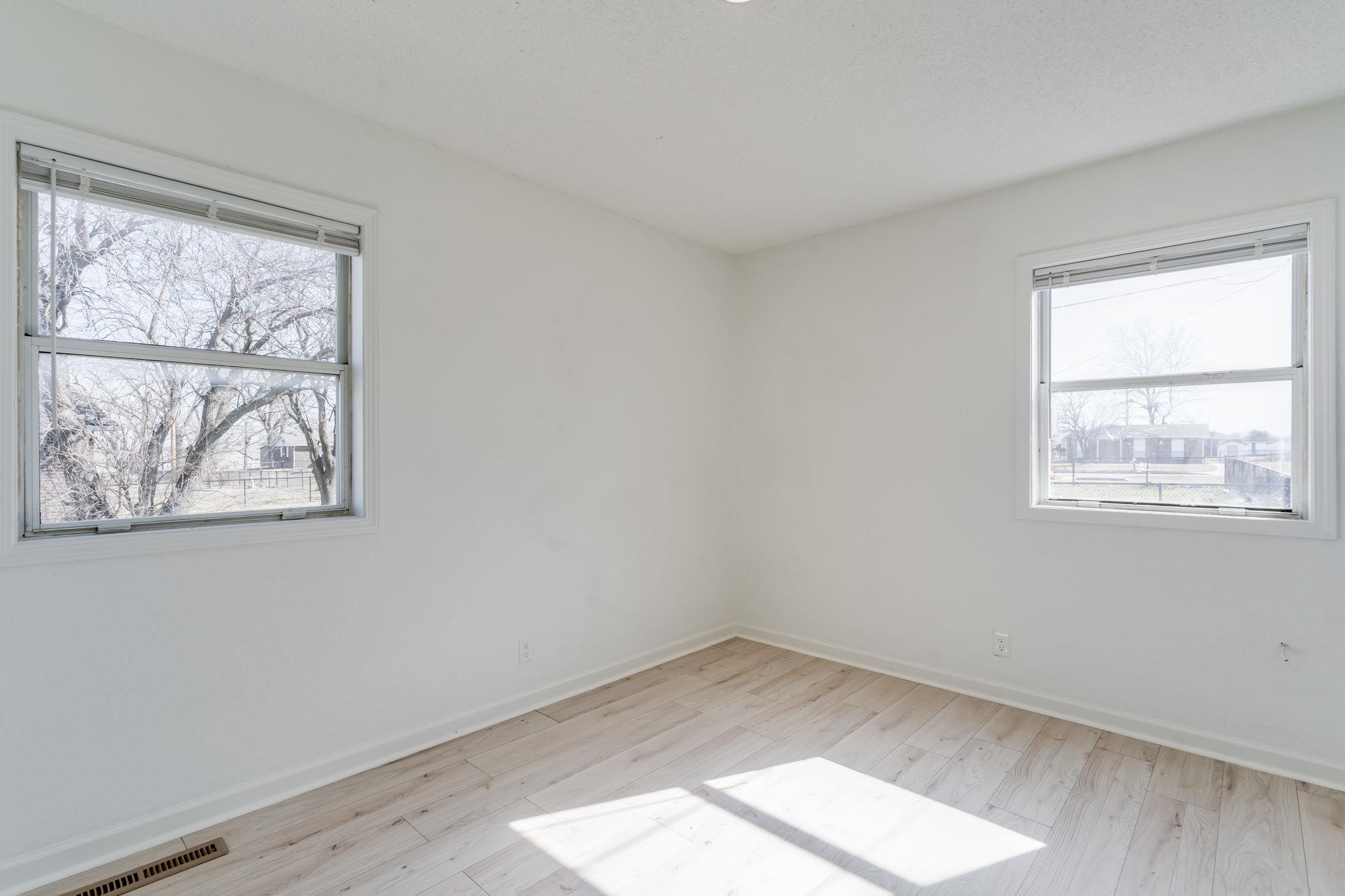 7035 W Newell Street Wichita KS 67212