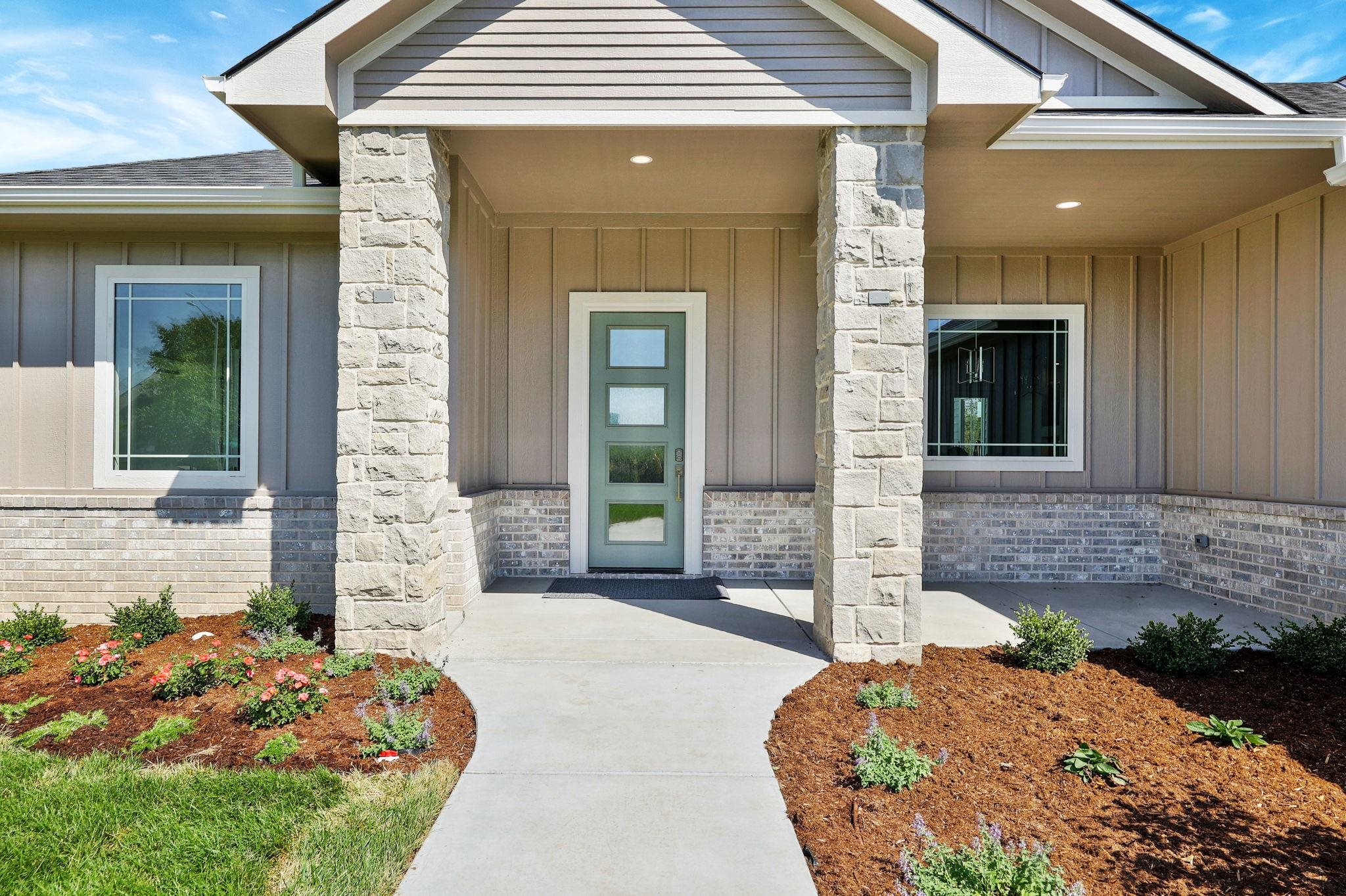 2106 W Harborlight Wichita KS 67204