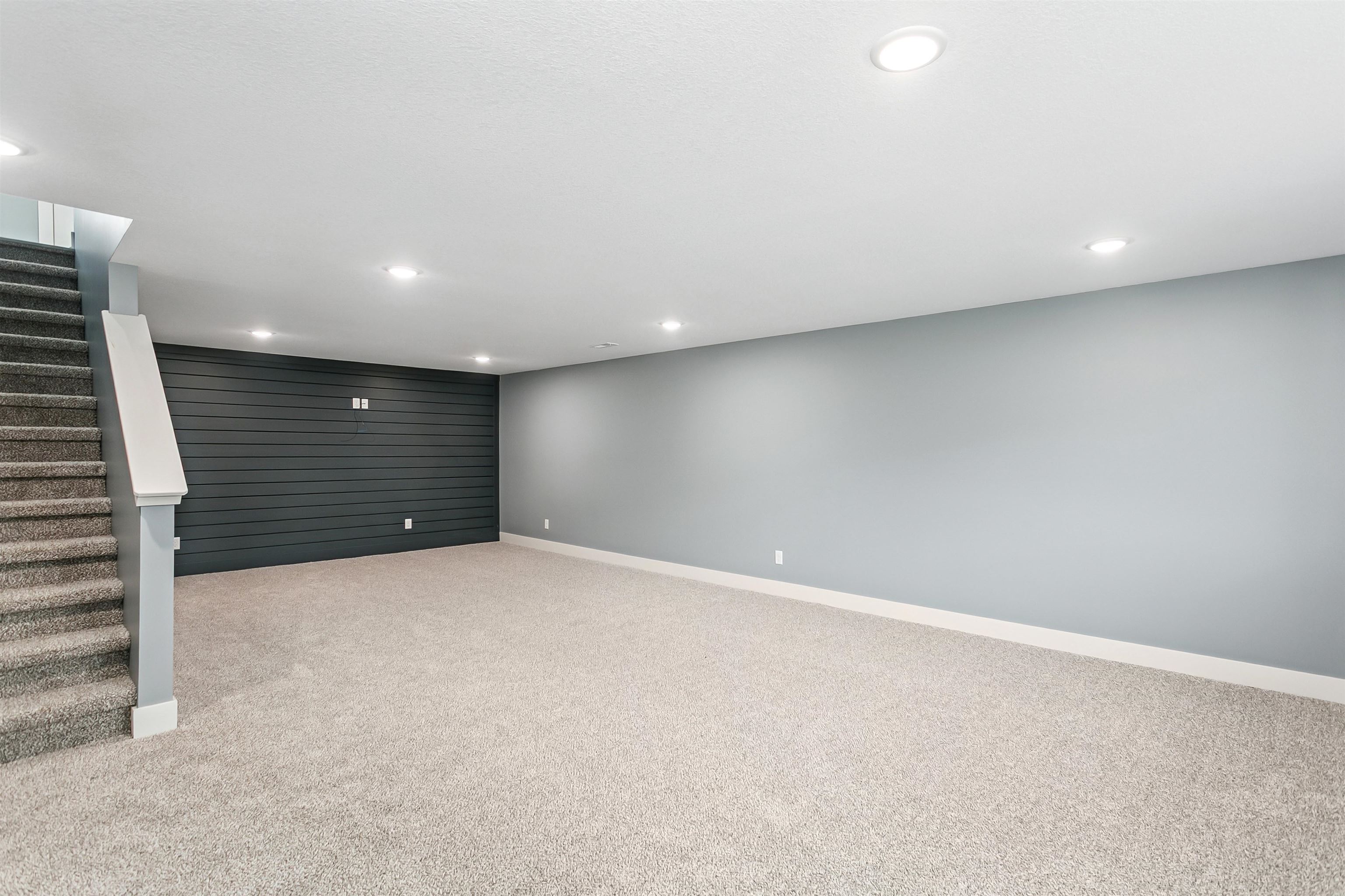 5824 N Newport Court Park City KS 67219