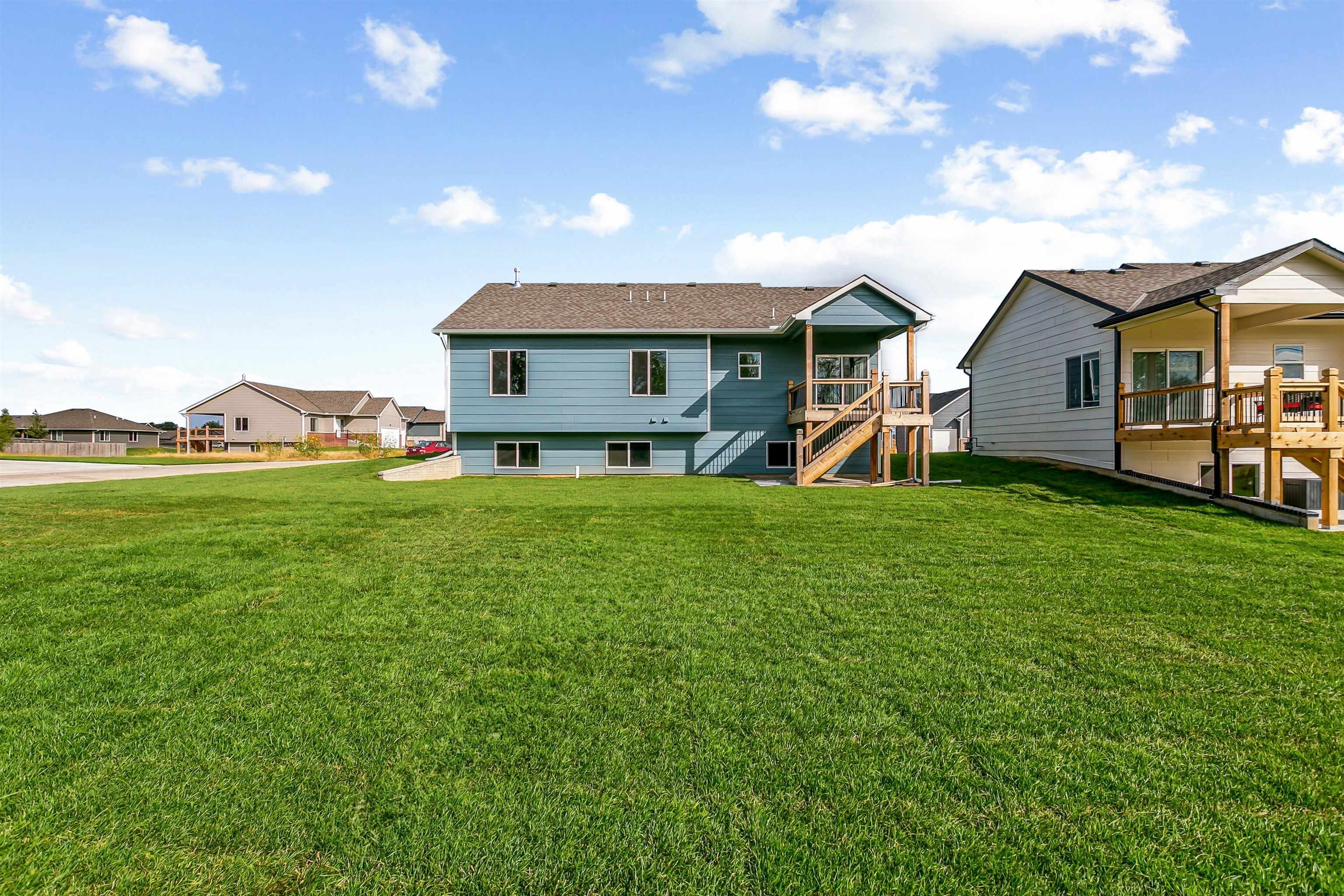5824 N Newport Court Park City KS 67219