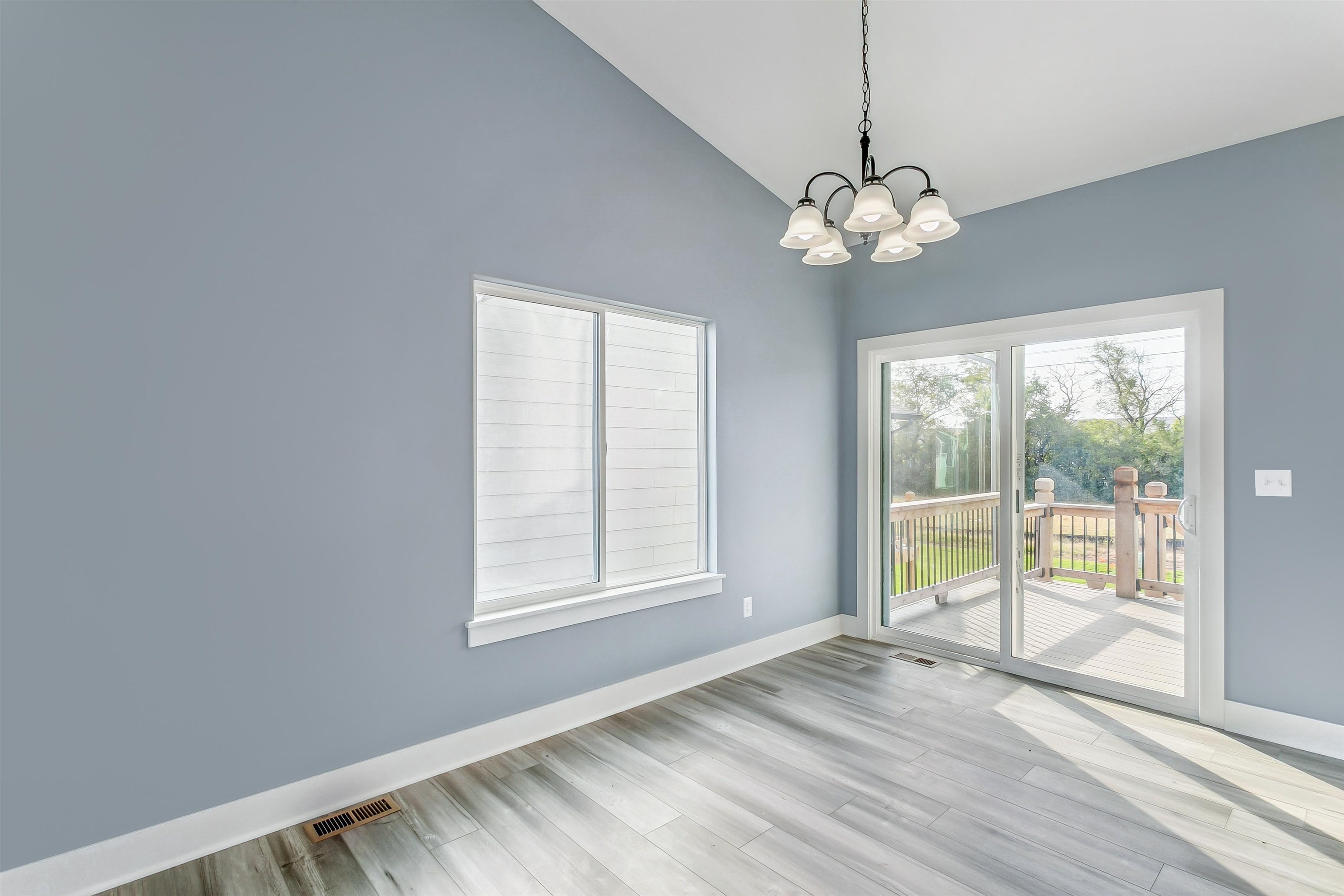 5824 N Newport Court Park City KS 67219