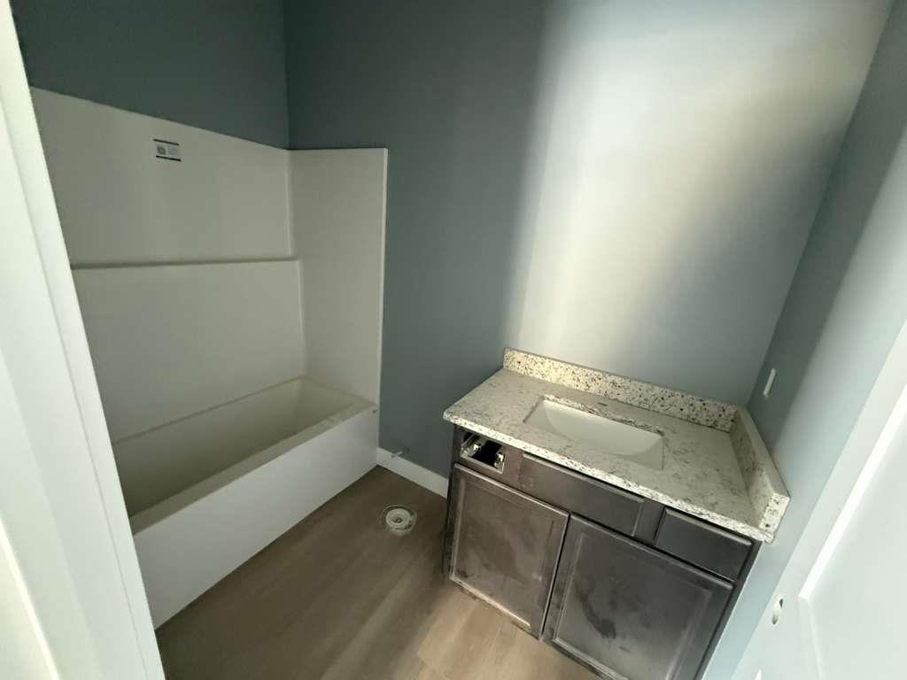 5180 N Toben Drive Bel Aire KS 67226