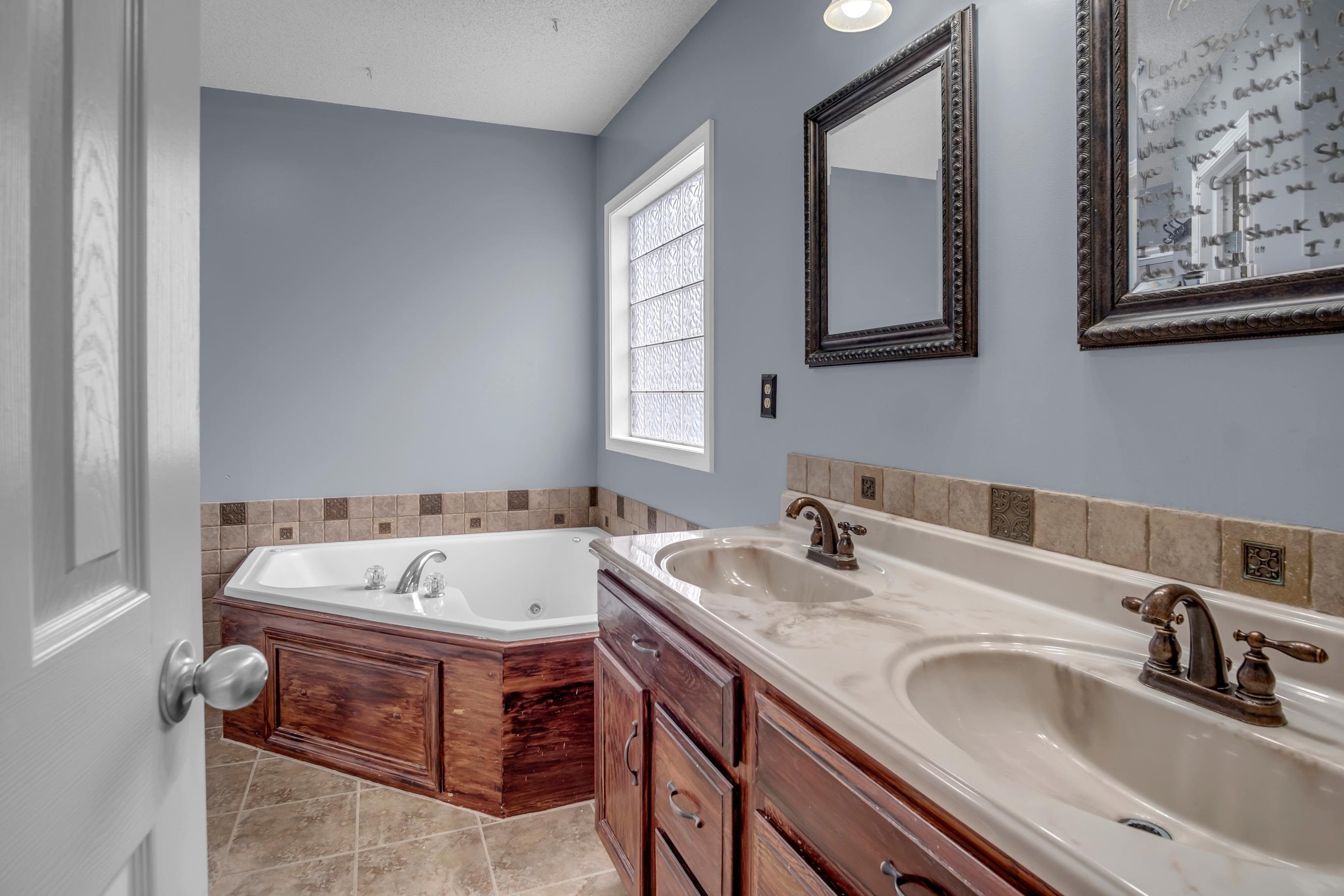 1603 E Cedar Tree Street Park City KS 67219