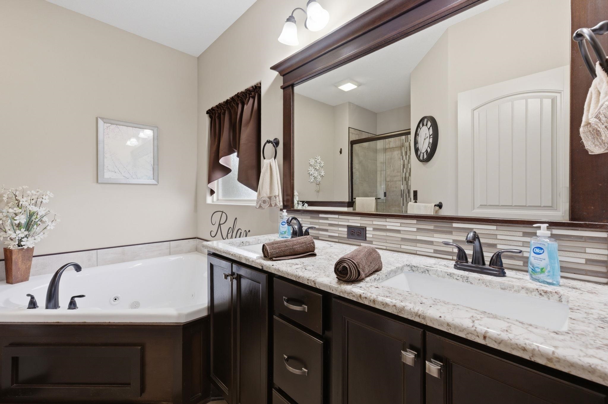 1943 N Walnut Creek Drive Derby KS 67037-3900