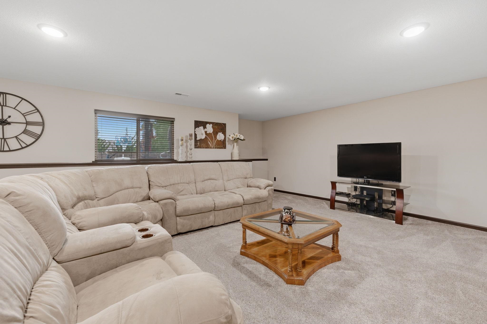 1943 N Walnut Creek Drive Derby KS 67037-3900
