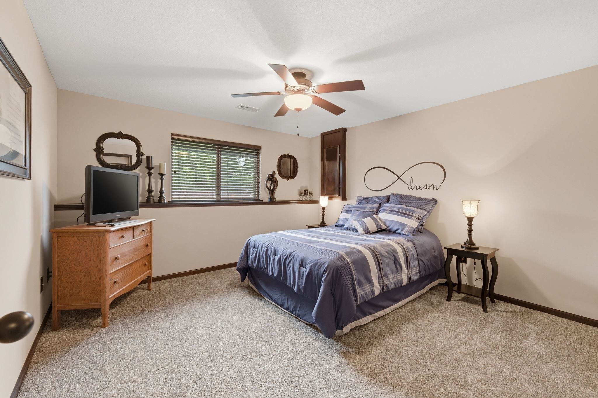1943 N Walnut Creek Drive Derby KS 67037-3900