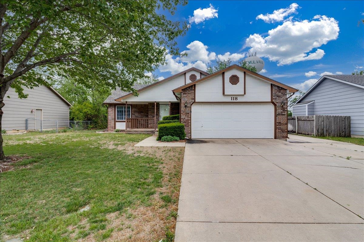 118 E Chestnut Mulvane KS 67110