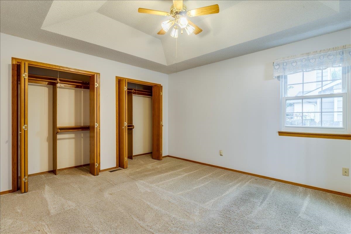 118 E Chestnut Mulvane KS 67110