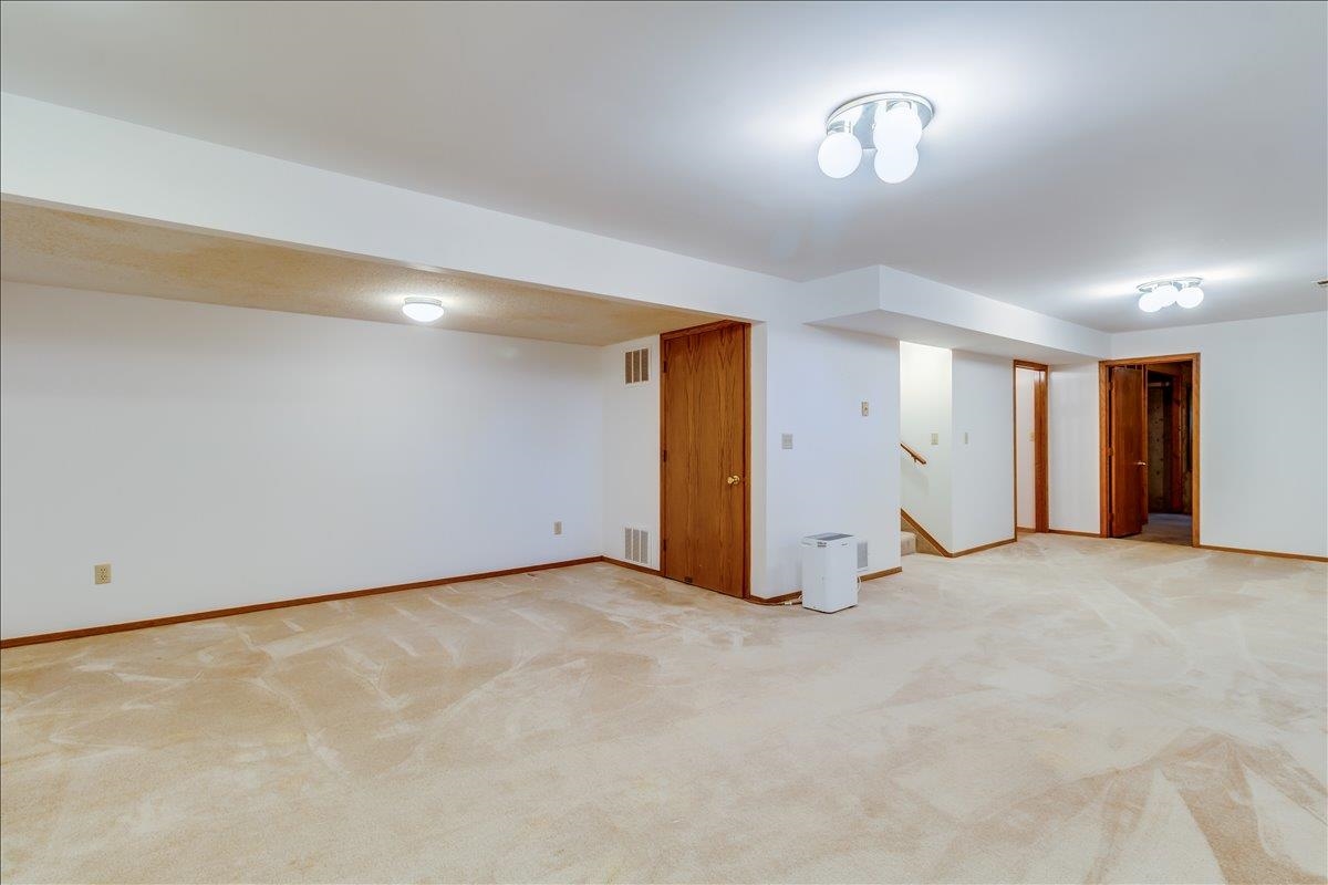 118 E Chestnut Mulvane KS 67110
