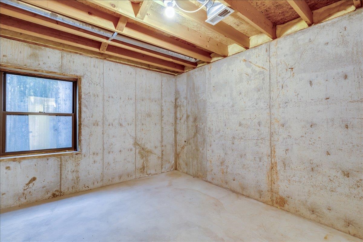 118 E Chestnut Mulvane KS 67110