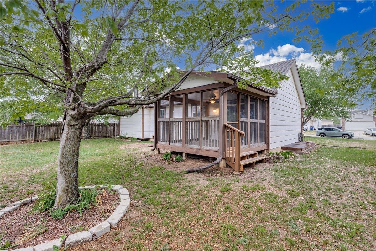 118 E Chestnut Mulvane KS 67110