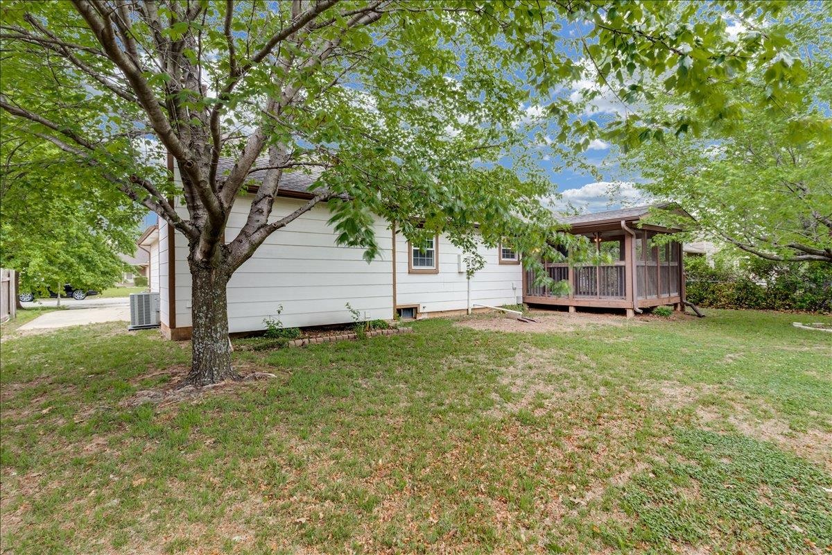 118 E Chestnut Mulvane KS 67110
