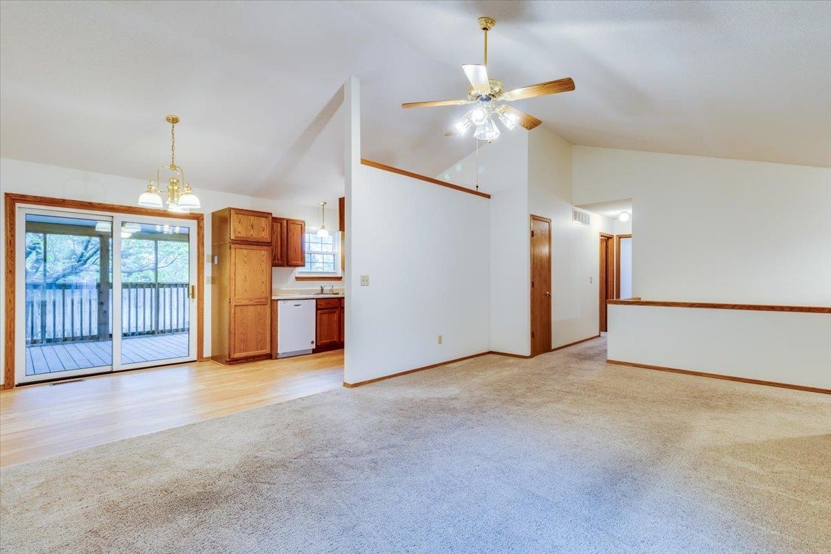 118 E Chestnut Mulvane KS 67110