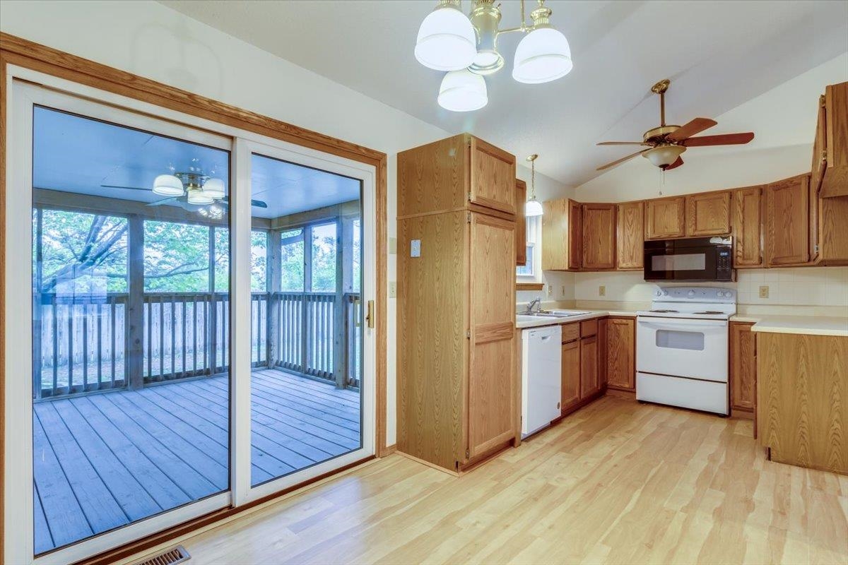118 E Chestnut Mulvane KS 67110