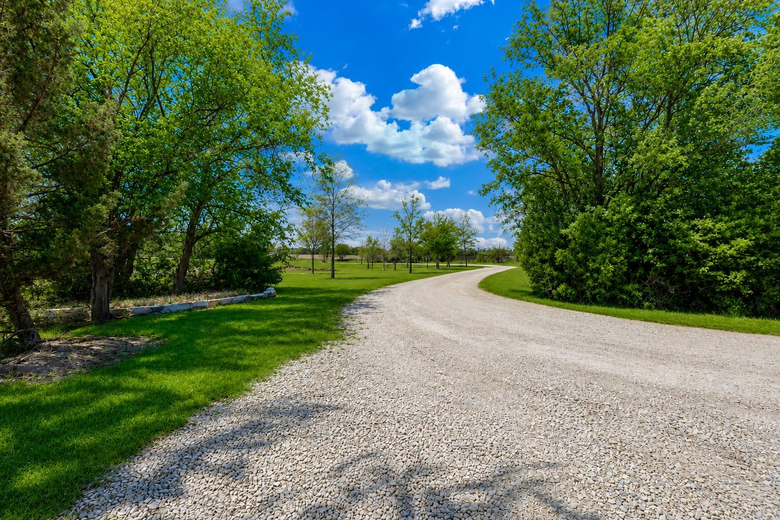 26775 W 103rd Street S Viola KS 67149-9652