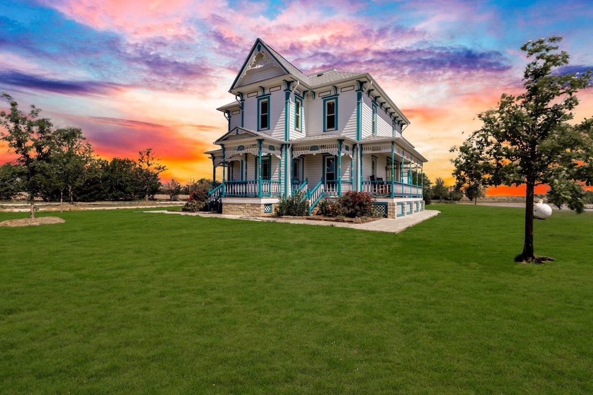 26775 W 103rd Street S Viola KS 67149-9652