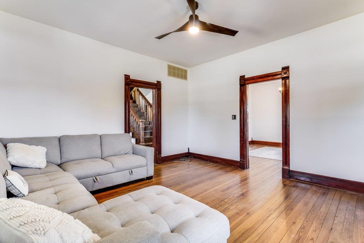 26775 W 103rd Street S Viola KS 67149-9652