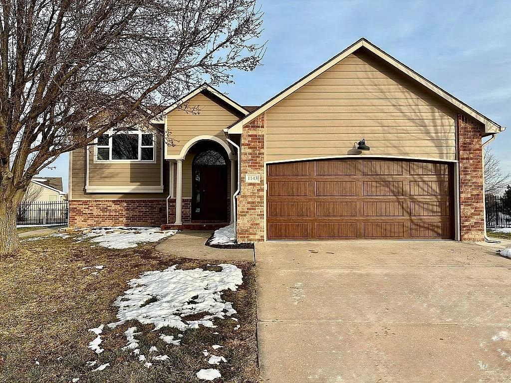 1143 W Sumac Andover KS 67002