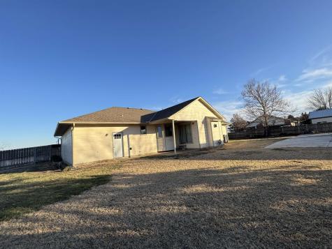 615 Morningside Street Norwich KS 67118