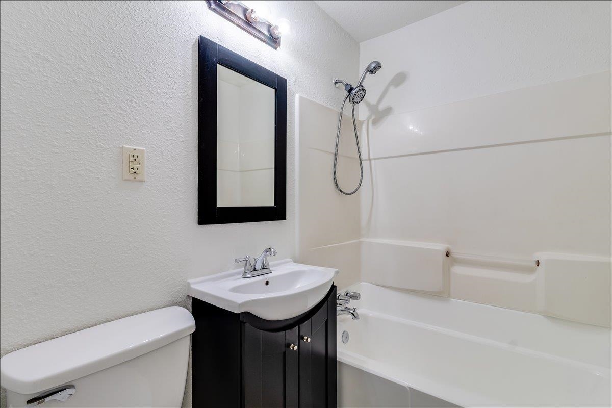 930 N Westview Derby KS 67037