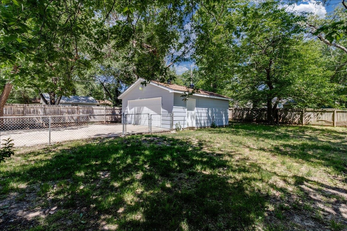 930 N Westview Derby KS 67037