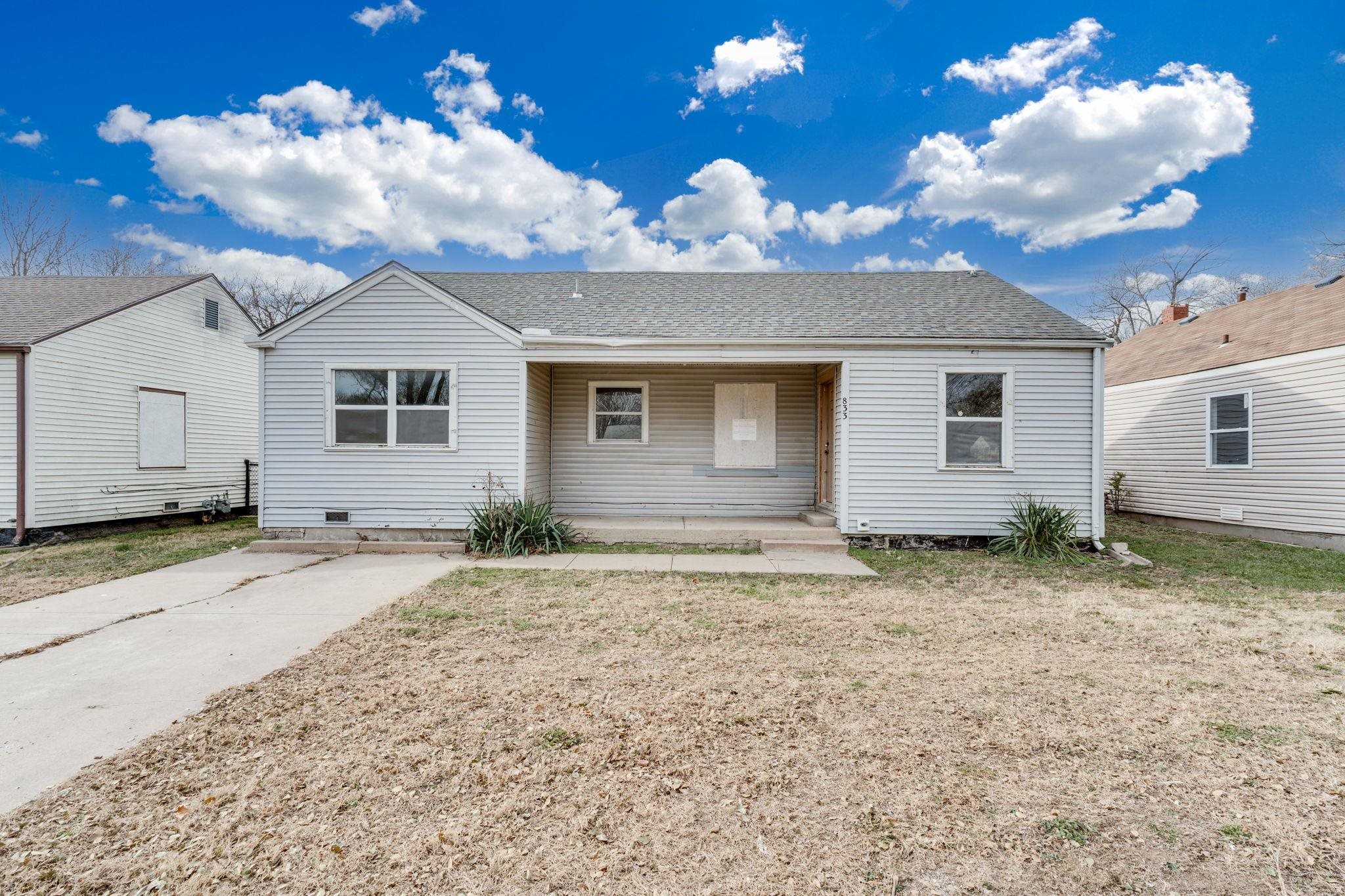 833 N Poplar Wichita KS 67214