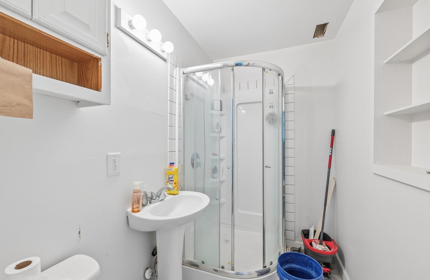6 N Ridge Way Road Rose Hill KS 67133-9431