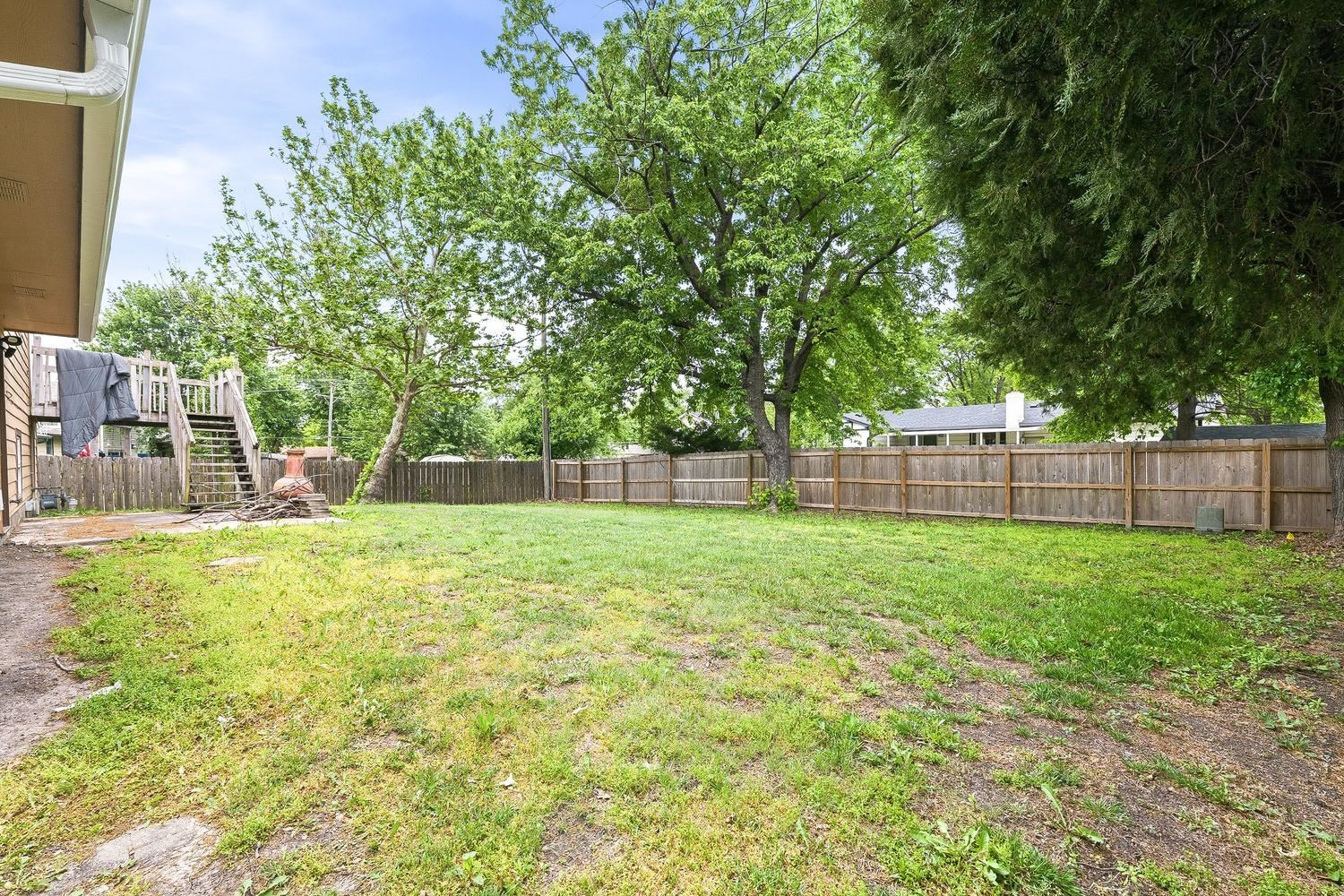 6 N Ridge Way Road Rose Hill KS 67133-9431