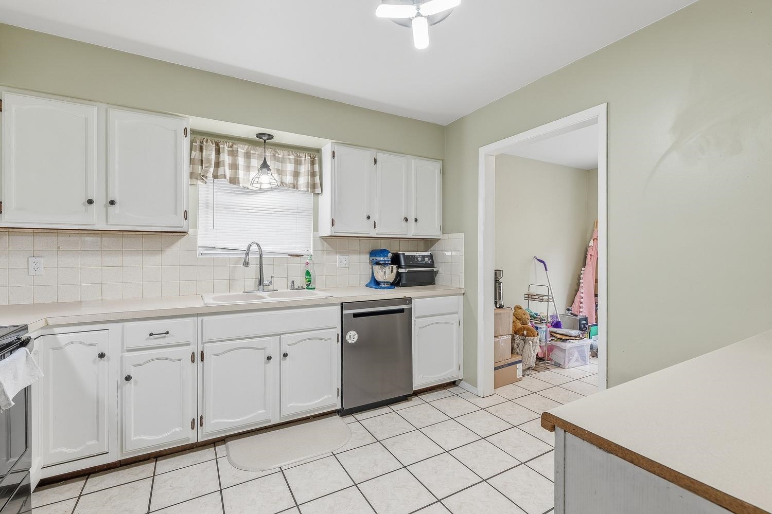 6 N Ridge Way Road Rose Hill KS 67133-9431