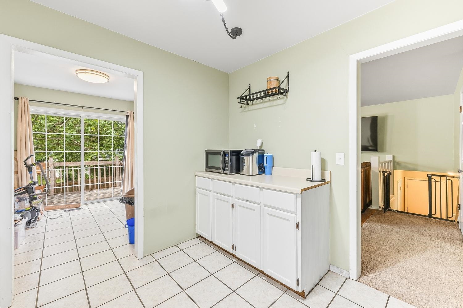 6 N Ridge Way Road Rose Hill KS 67133-9431