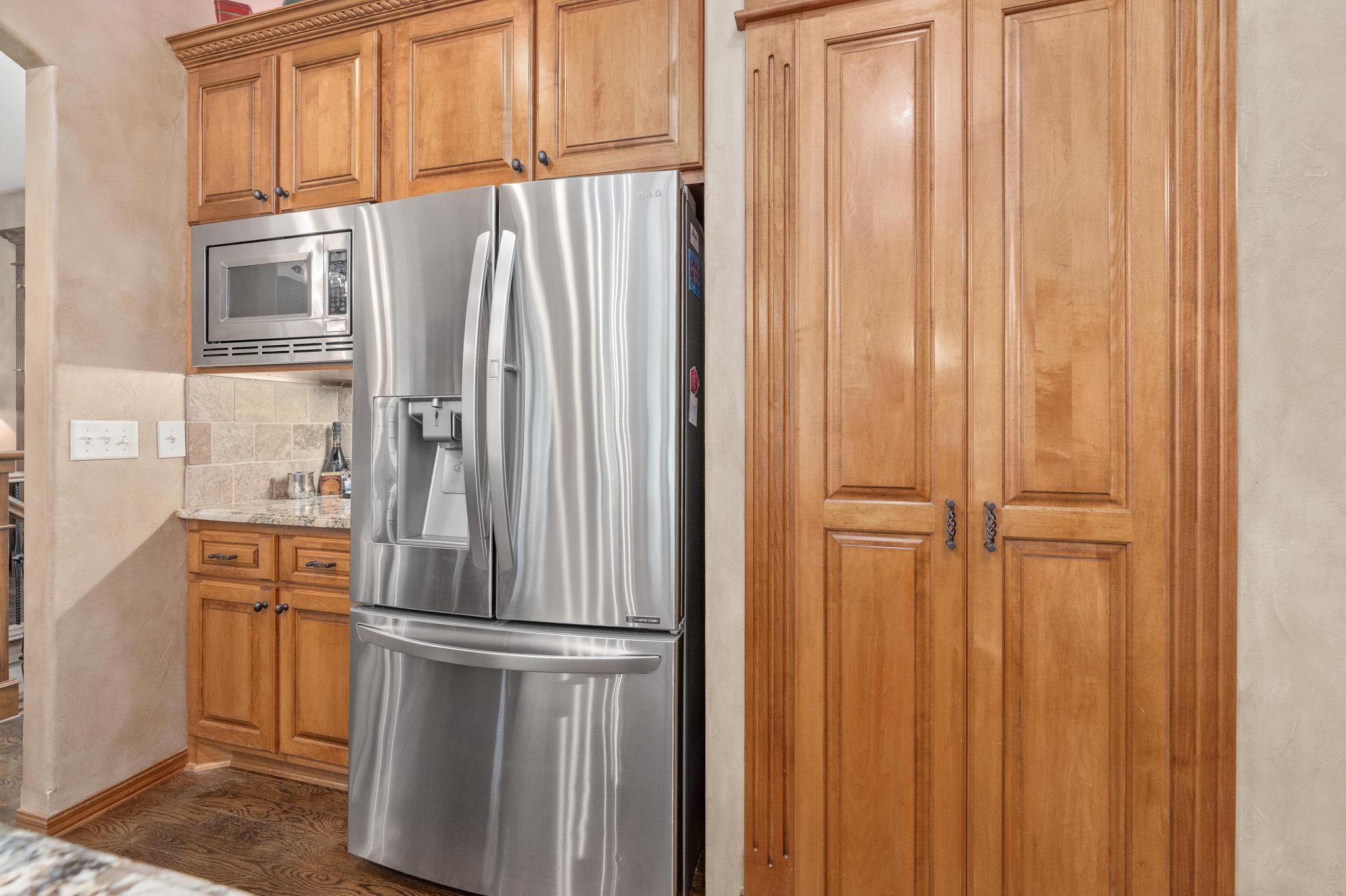 2250 N Stonegate Circle Andover KS 67002