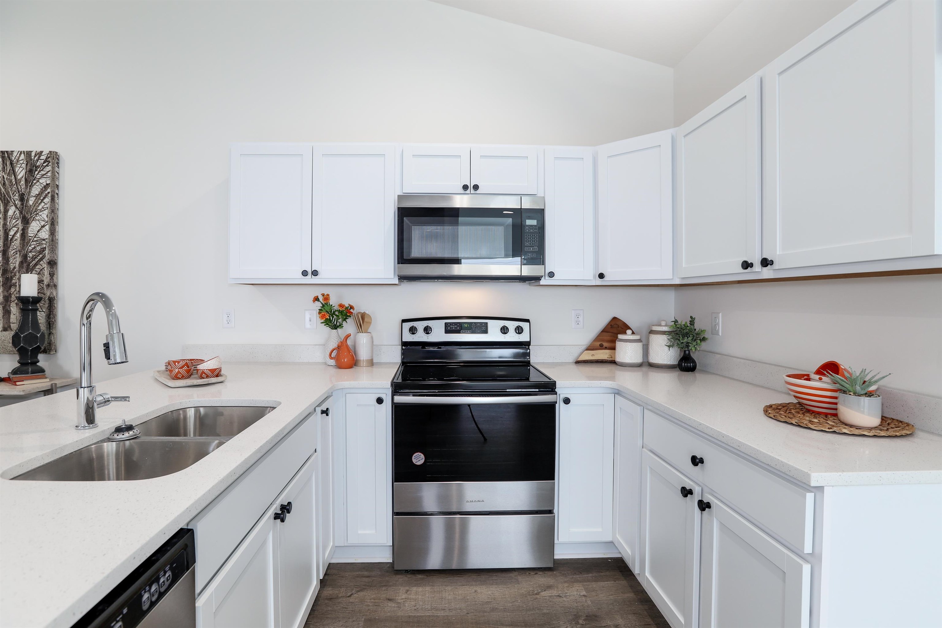 5336 N Pinecrest Street Bel Aire KS 67220