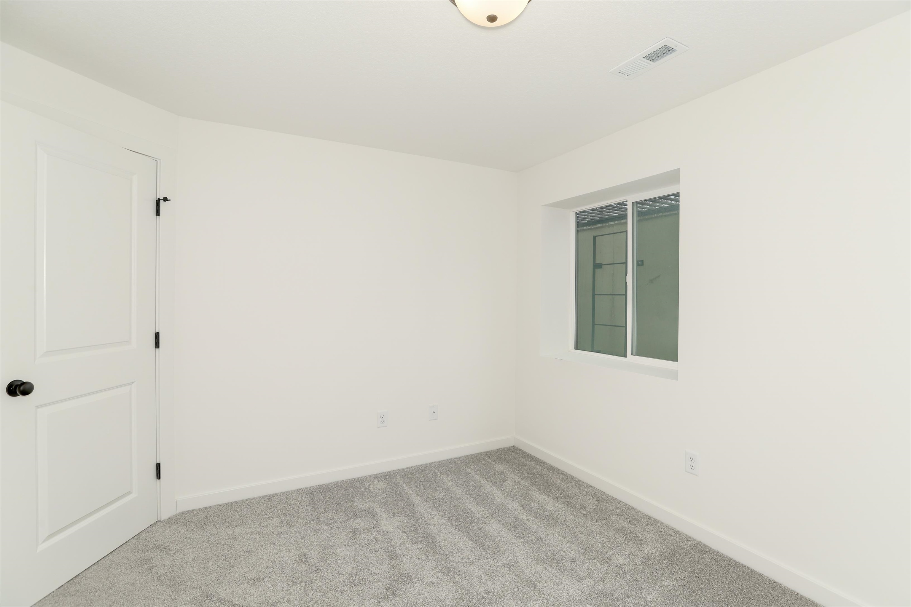 5336 N Pinecrest Street Bel Aire KS 67220