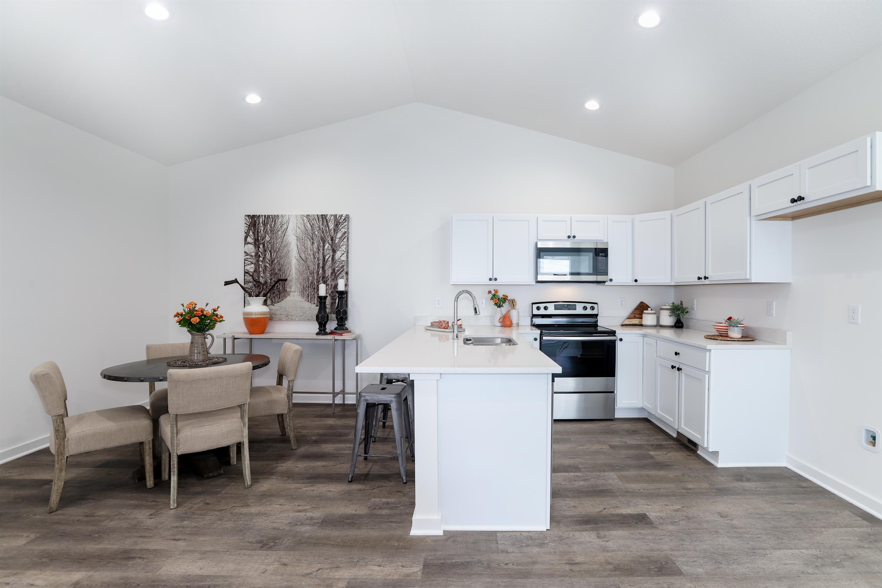 5336 N Pinecrest Street Bel Aire KS 67220