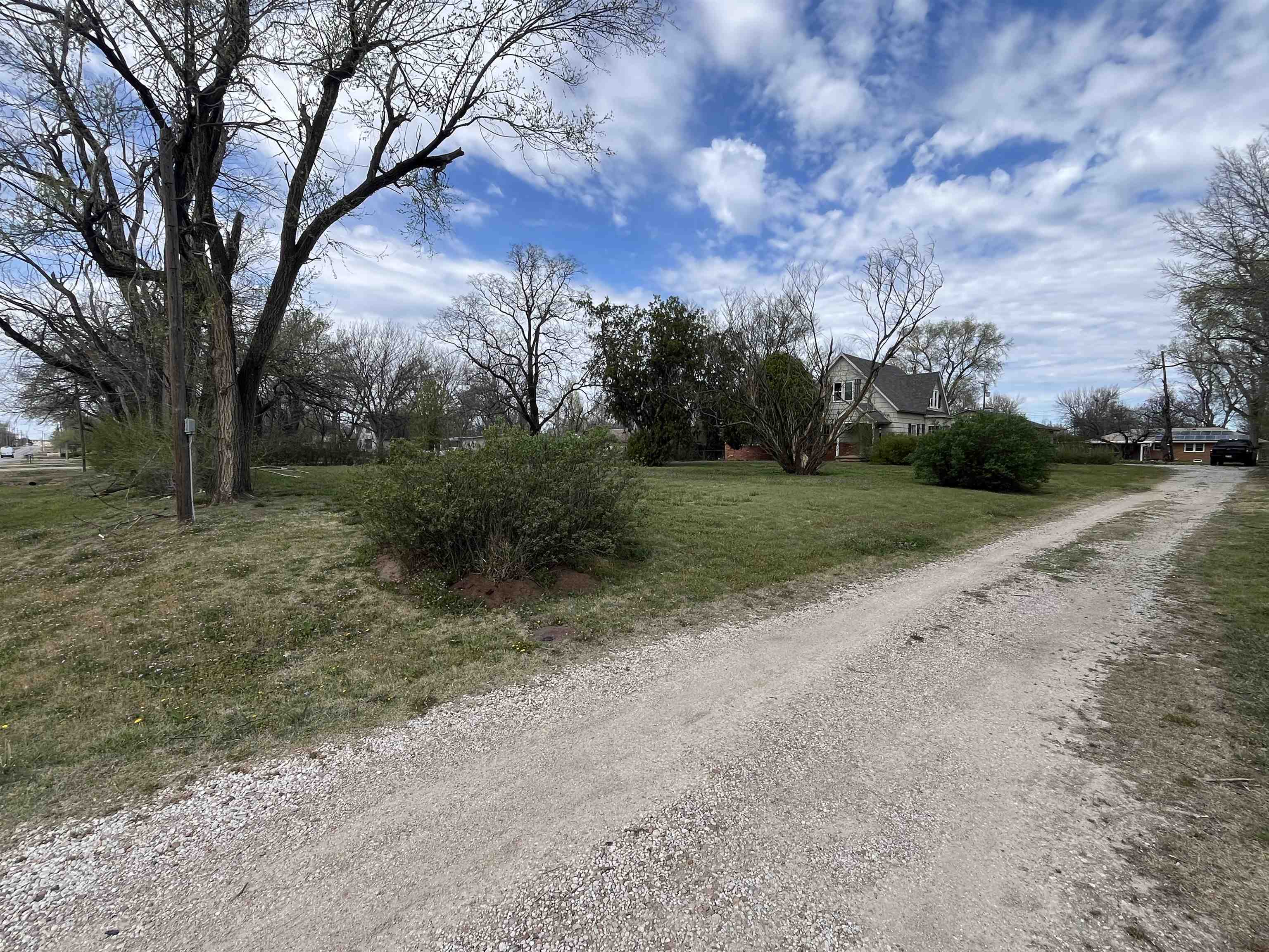 1512 W Blanchard Avenue South Hutchinson KS 67505