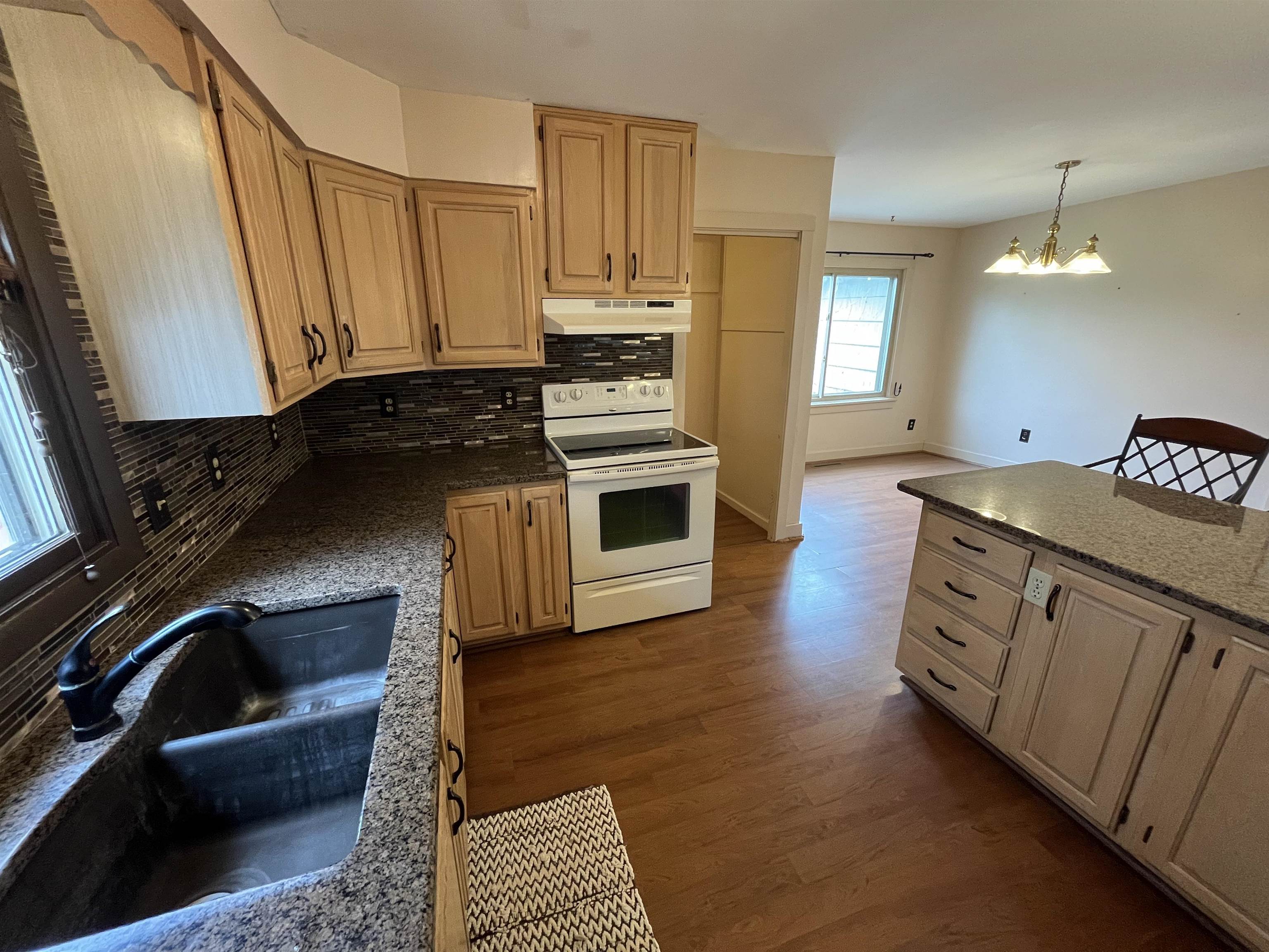 1512 W Blanchard Avenue South Hutchinson KS 67505
