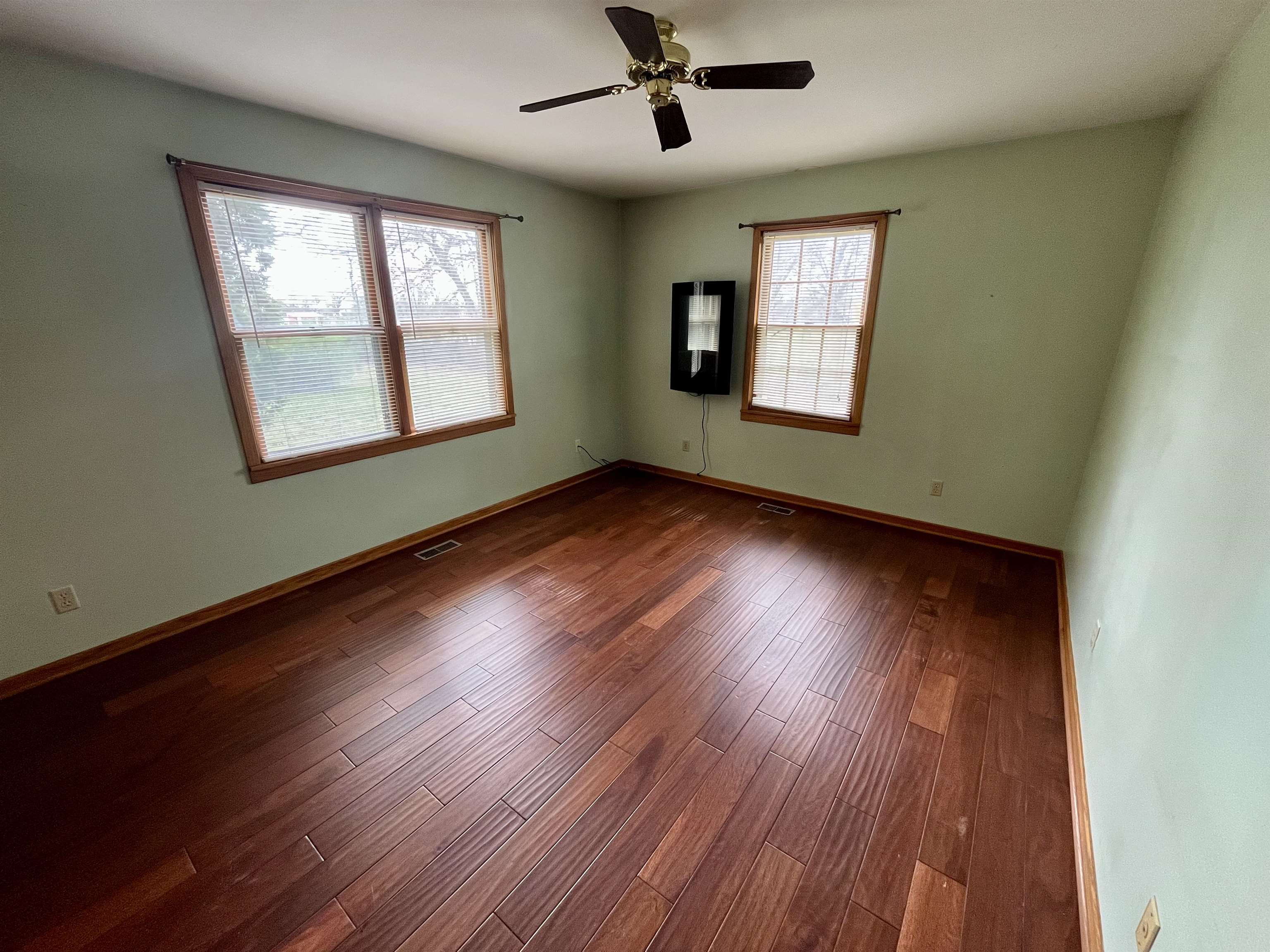 1512 W Blanchard Avenue South Hutchinson KS 67505