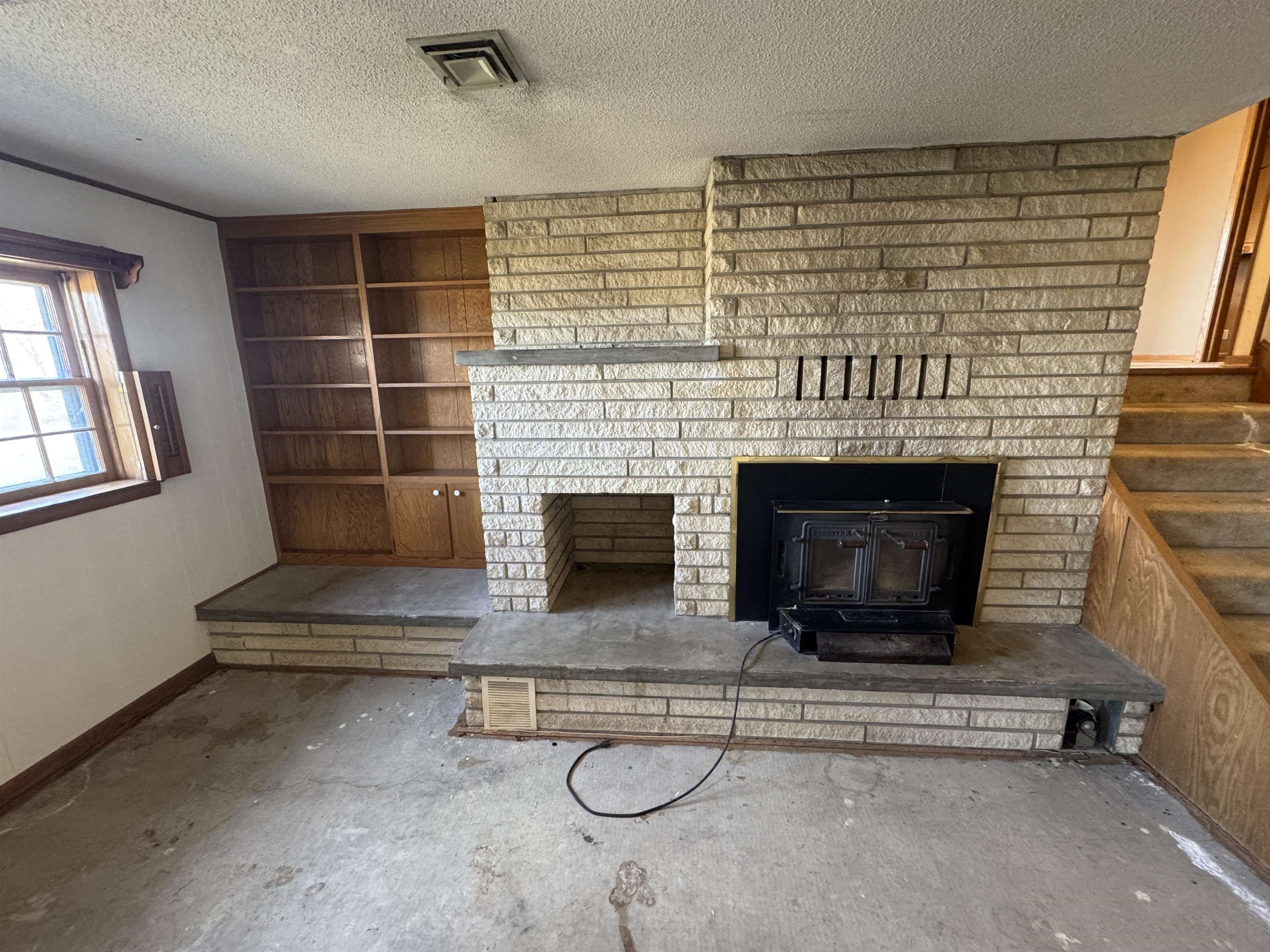 1719 H Road Eureka KS 67045