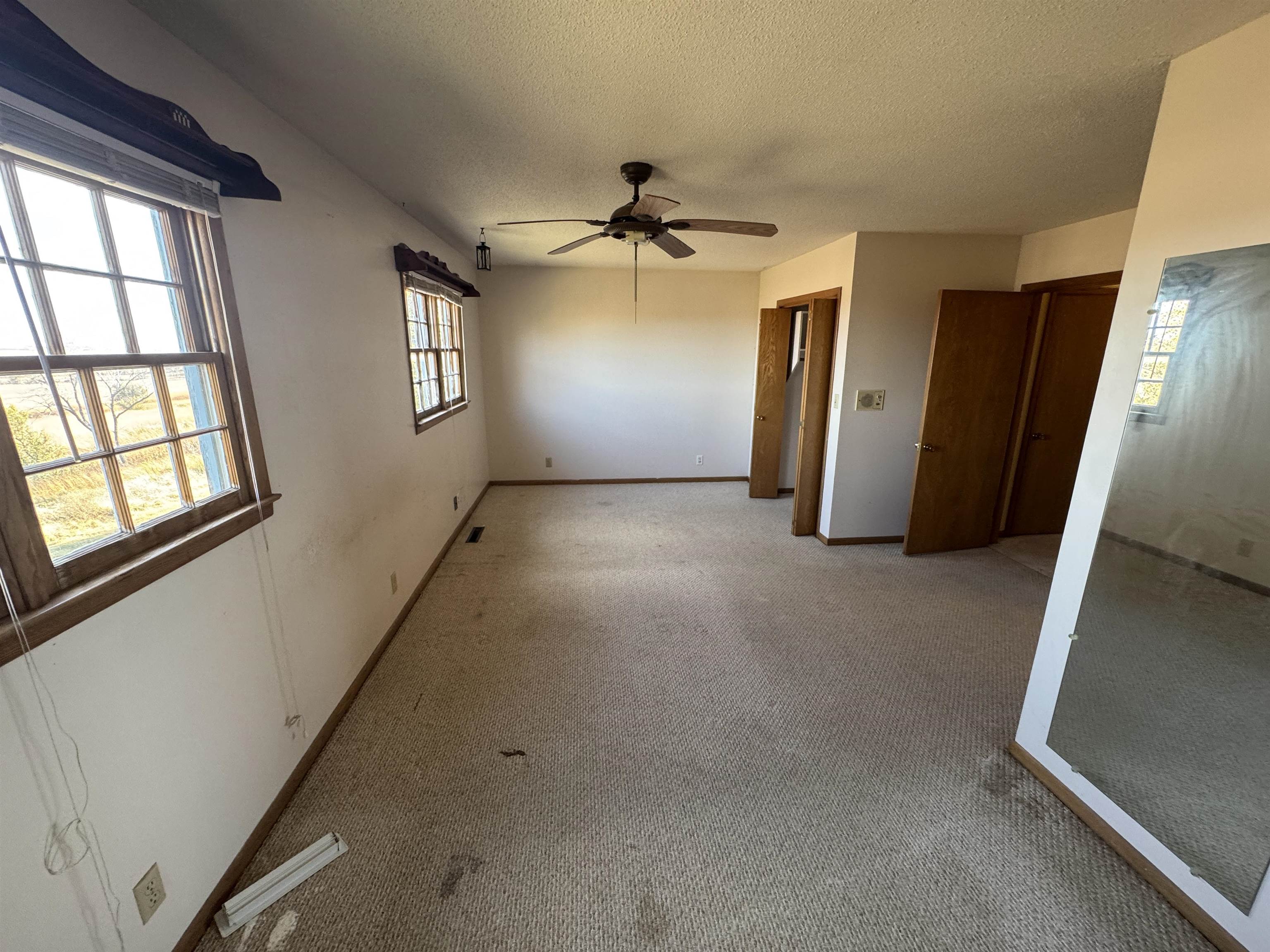 1719 H Road Eureka KS 67045