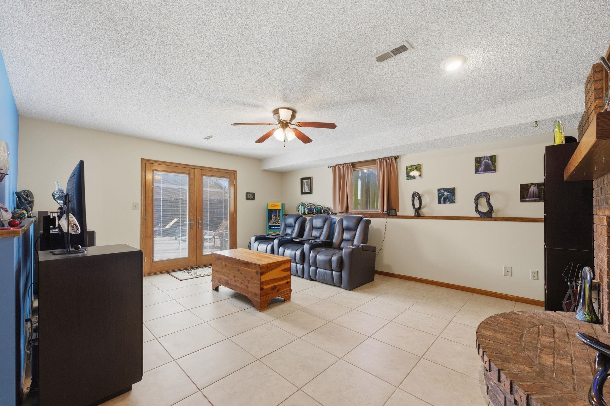 519 S Partridge Lane Derby KS 67037