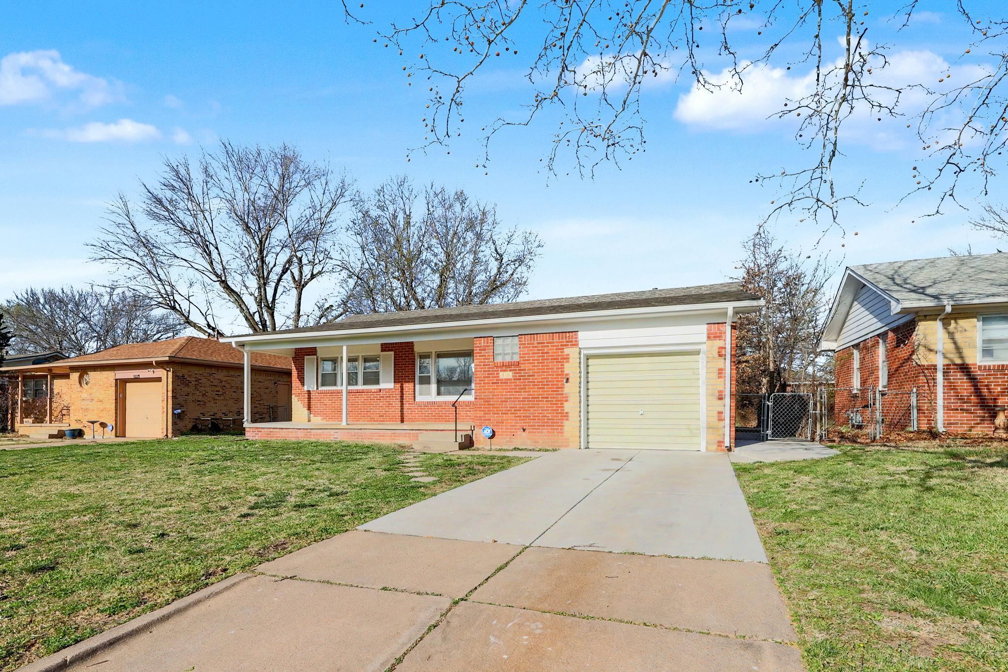 915 S Drury Lane Wichita KS 67207