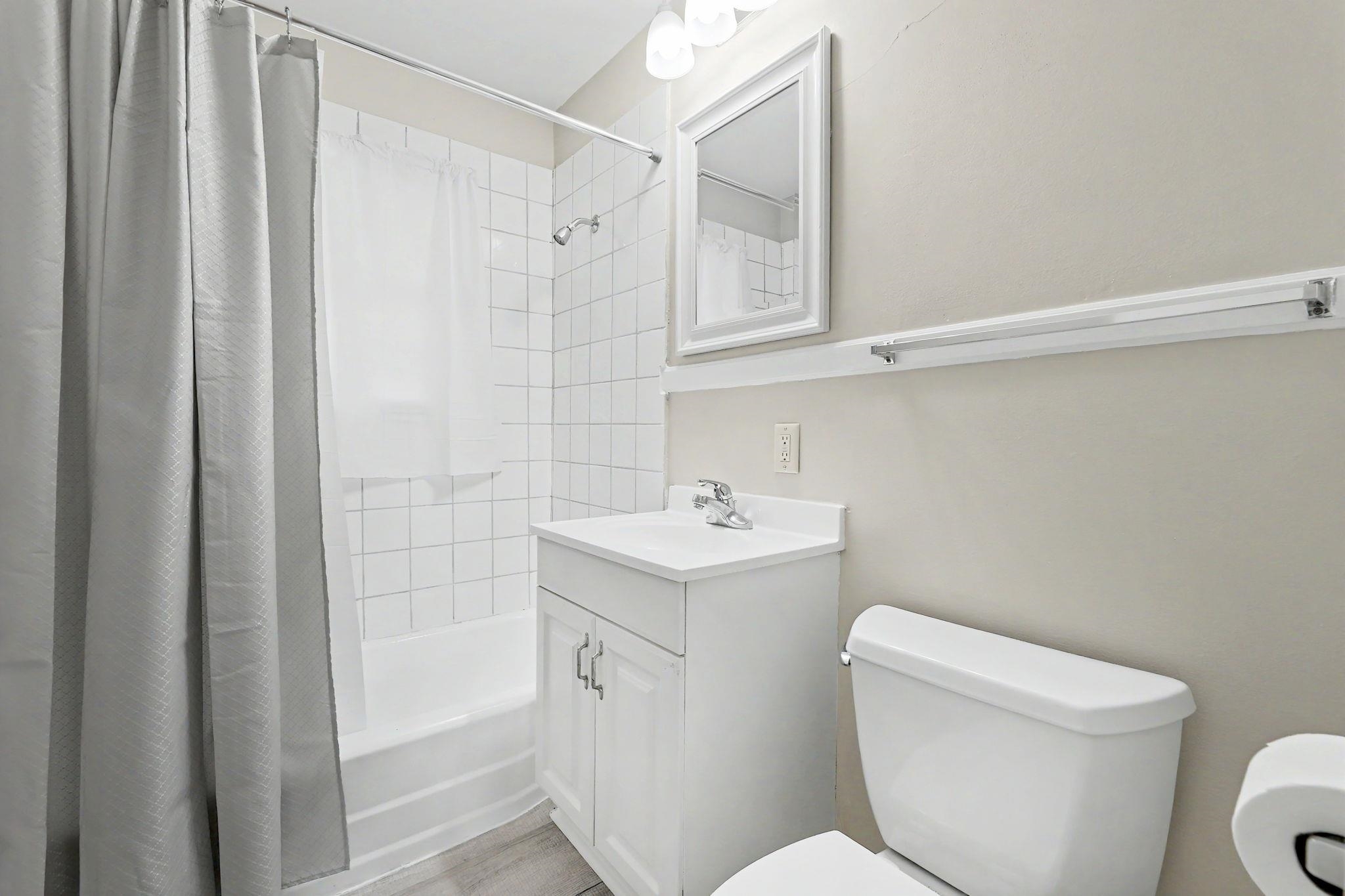 915 S Drury Lane Wichita KS 67207