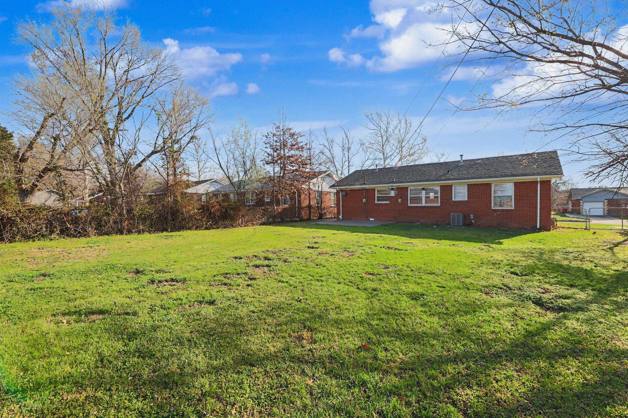 915 S Drury Lane Wichita KS 67207