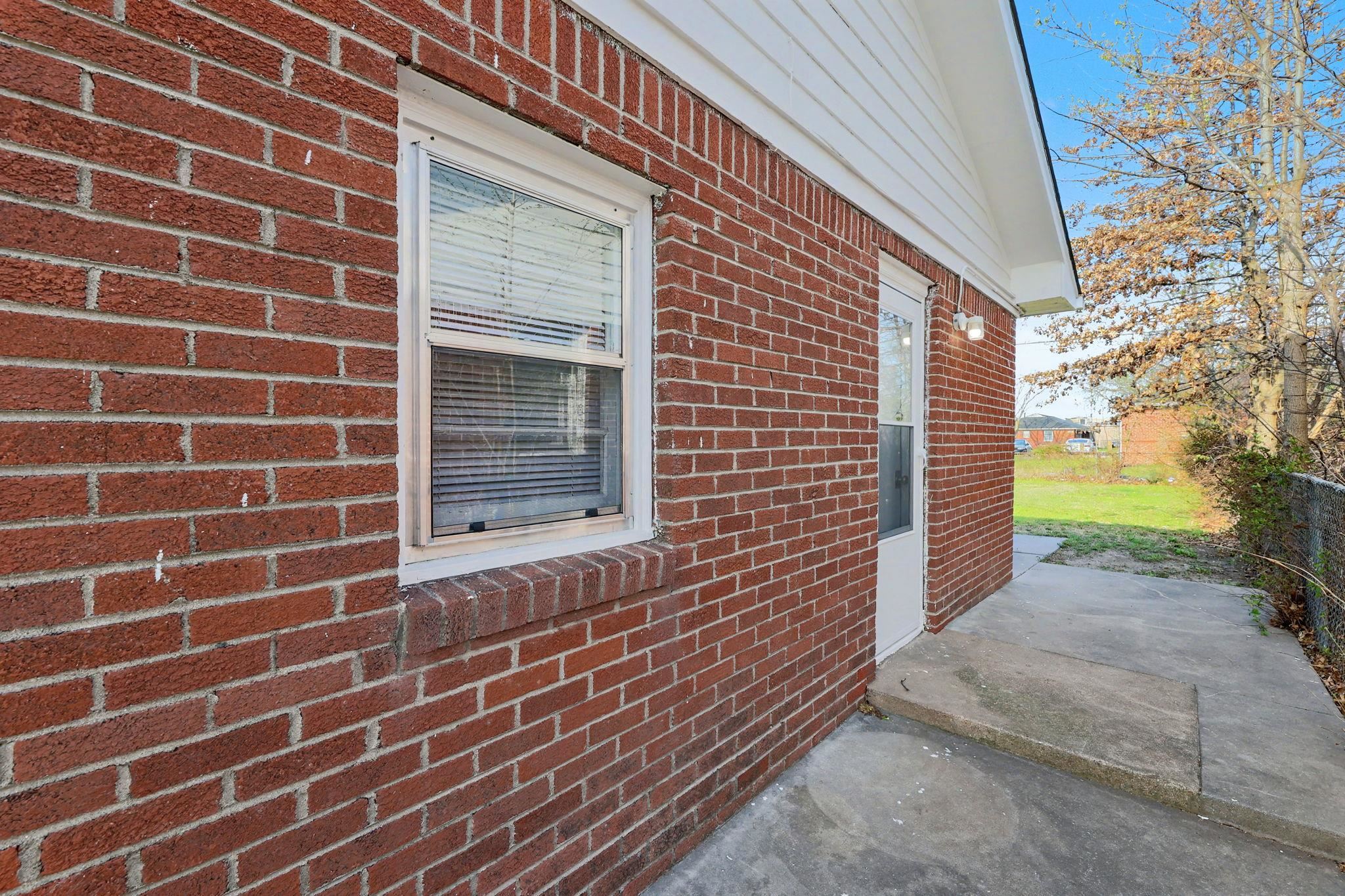 915 S Drury Lane Wichita KS 67207