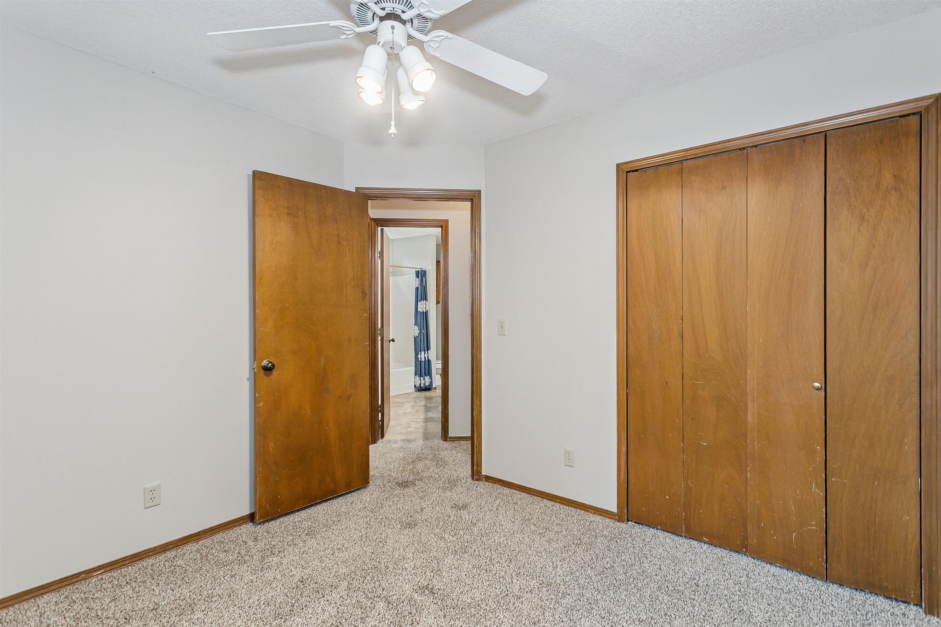 7439 E 31st Wichita KS 67226