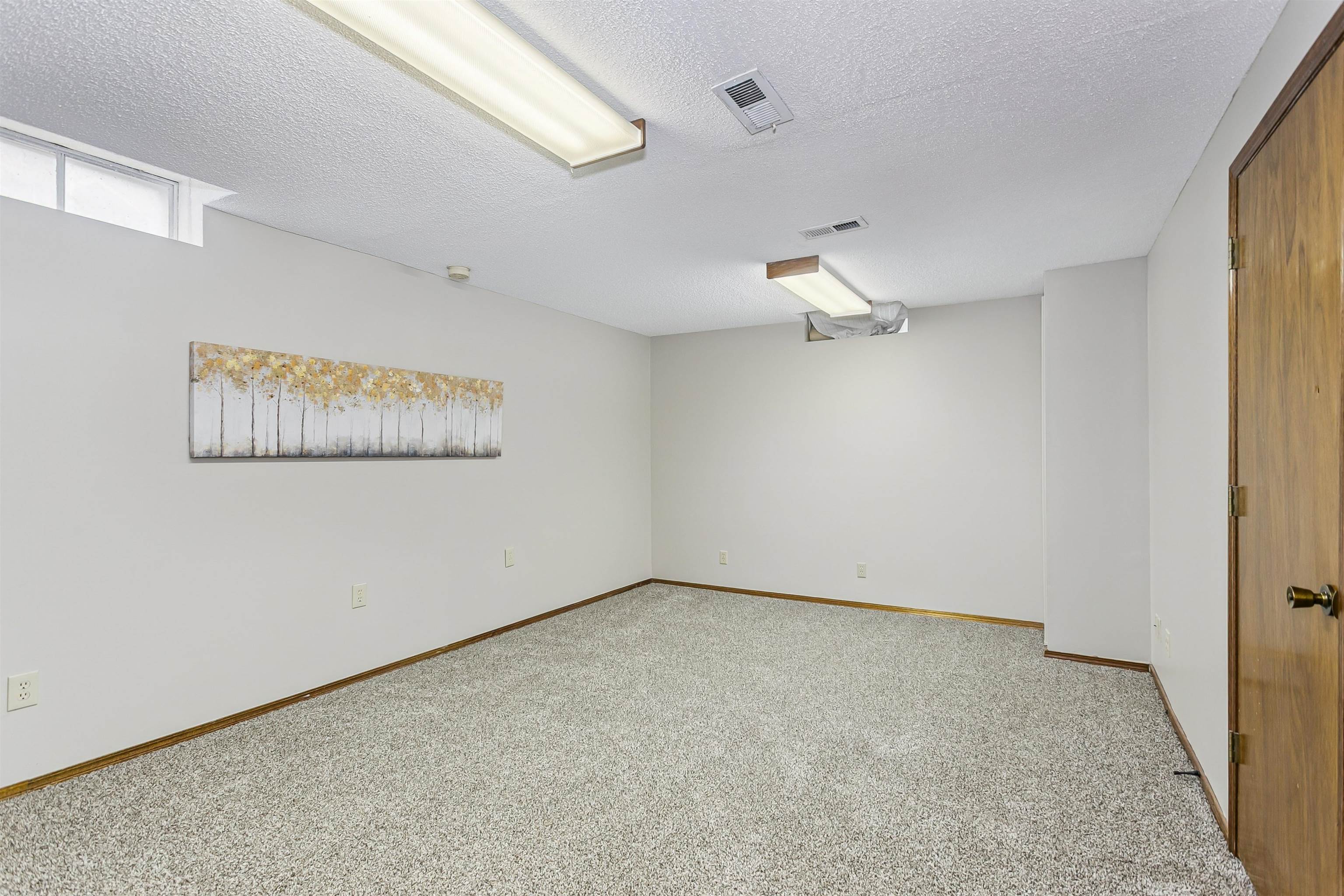 7439 E 31st Wichita KS 67226
