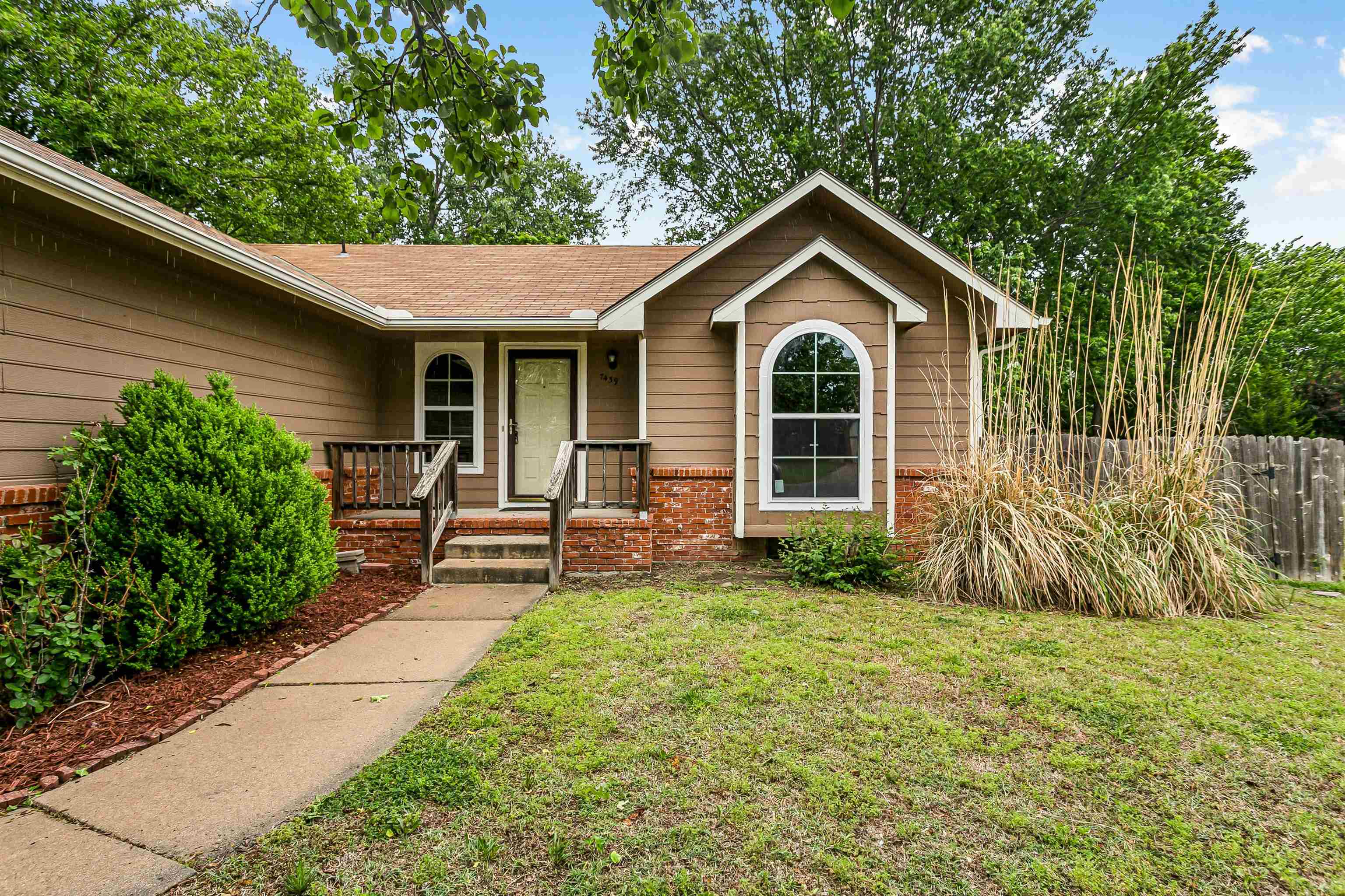 7439 E 31st Wichita KS 67226