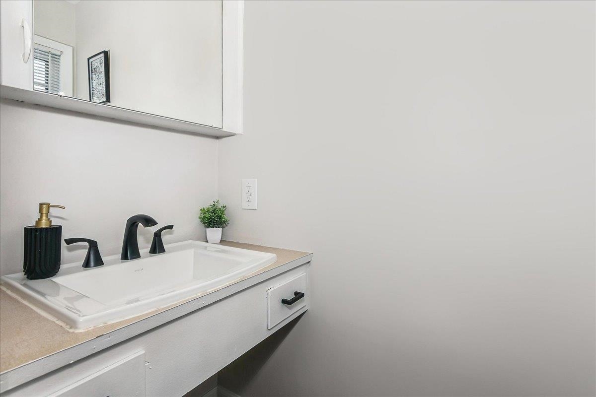 631 Elaine Street Clearwater KS 67026